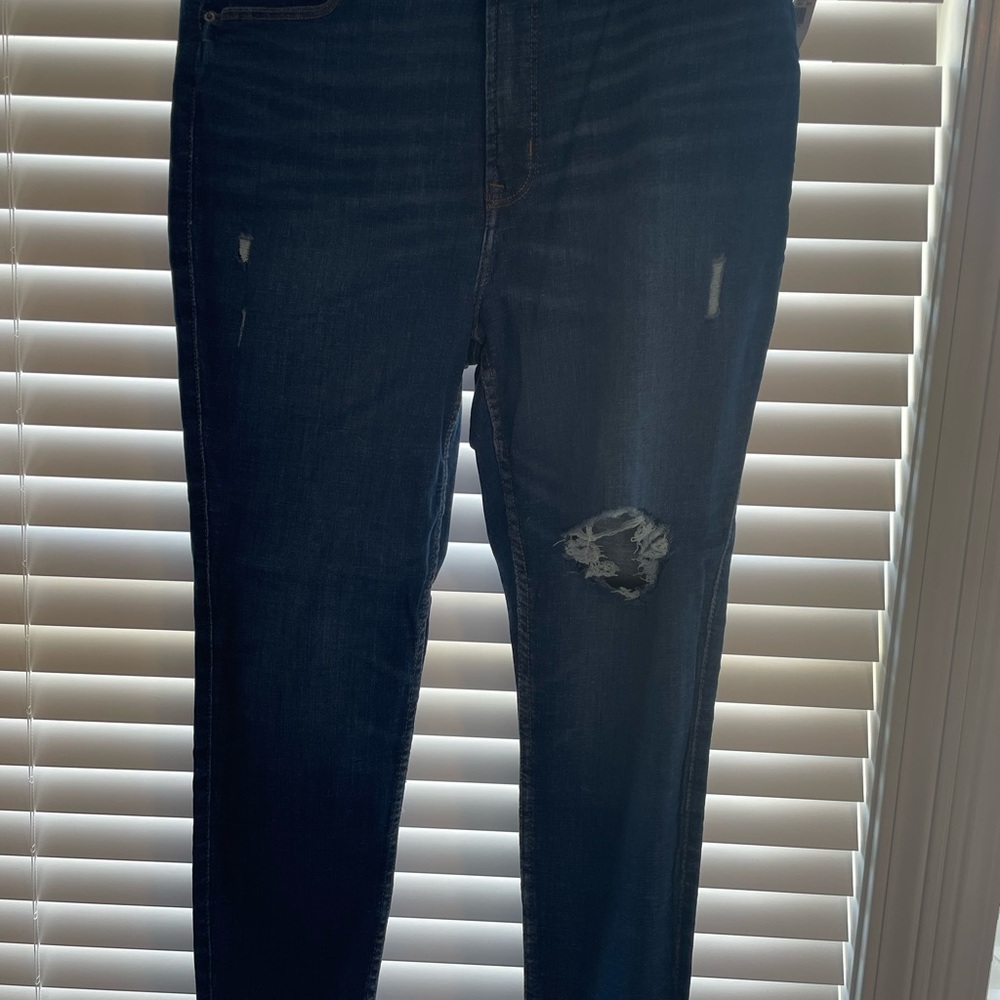 Old Navy Women's Dark Blue Skinny Jeans with Distressed Details
